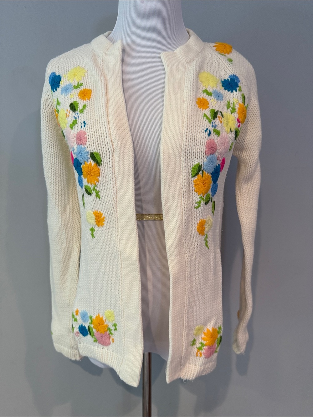 Vintage Embroidered Cream Open-Front Floral Cardigan Sweater- xs
